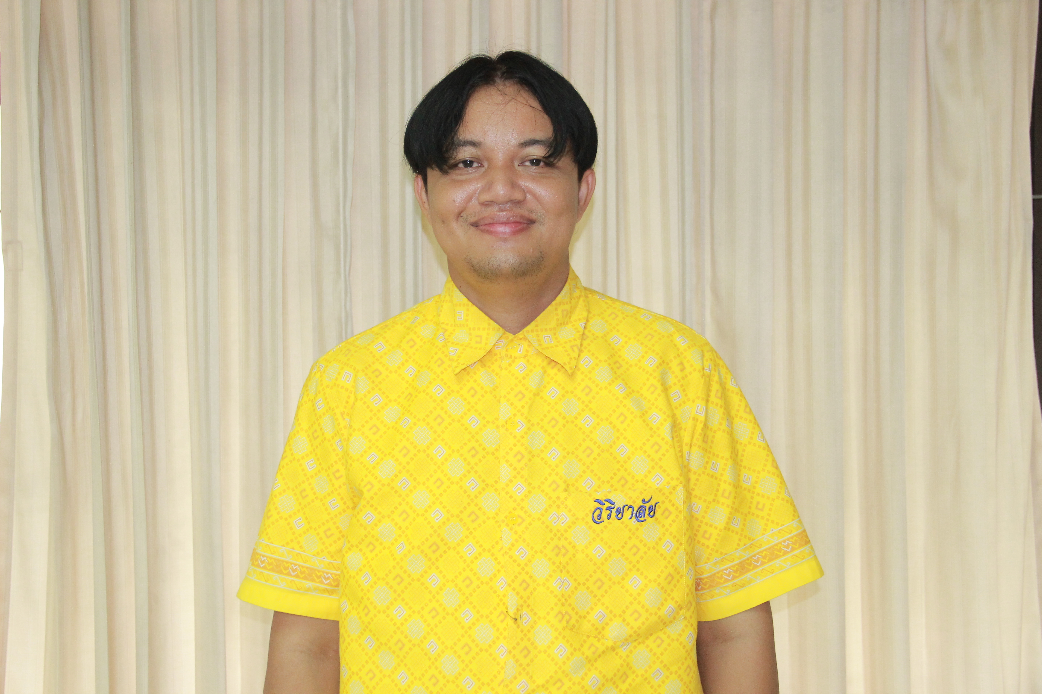 อาจารย์จักรพันธ์ สุขเวช